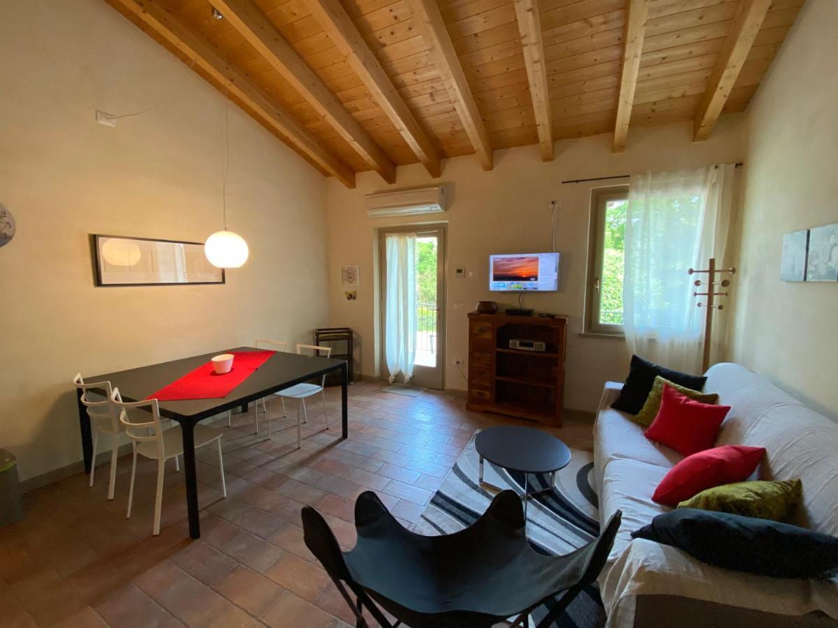 L'Isolo B&B E Case Vacanza Monzambano Buitenkant foto