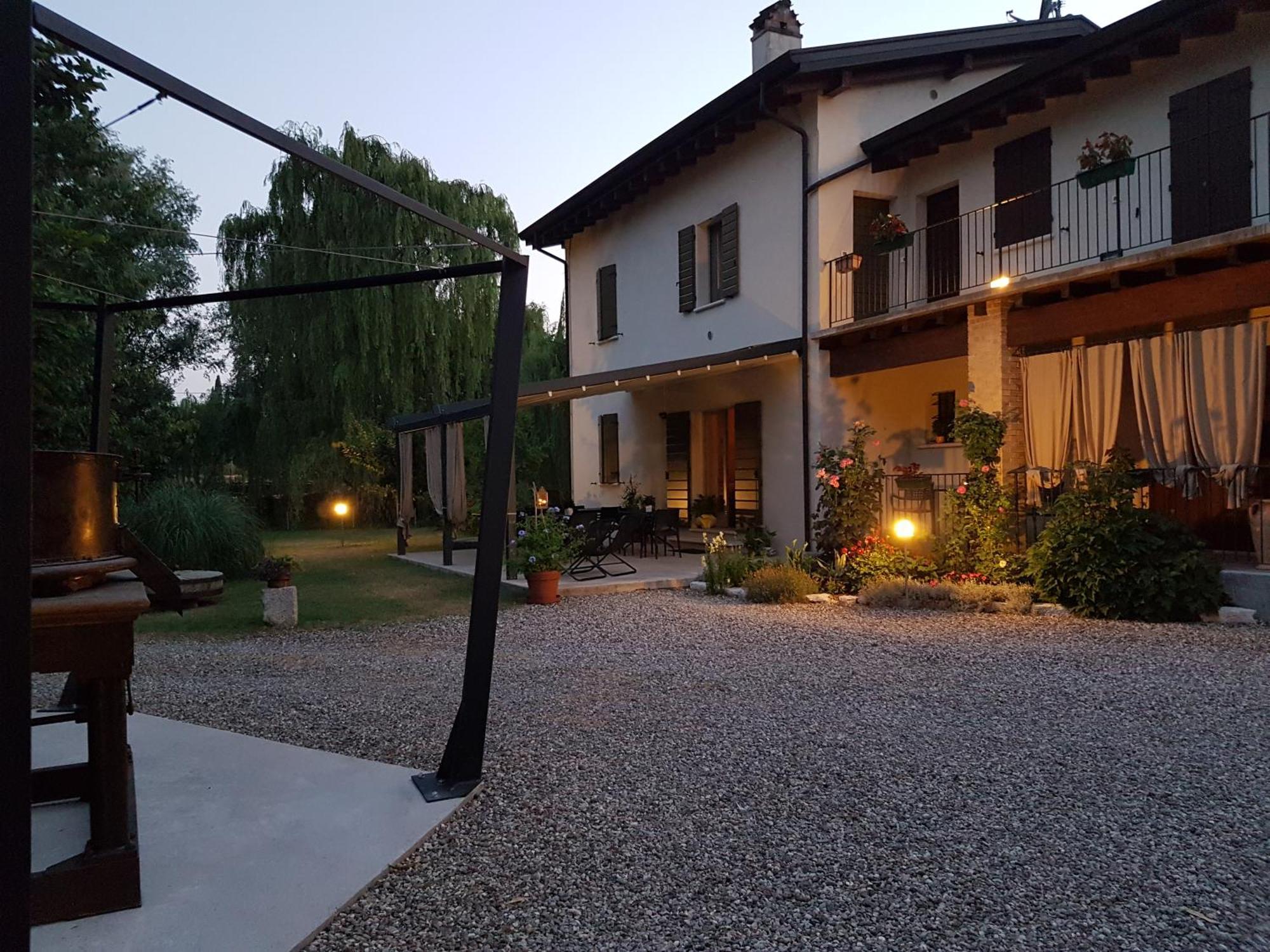 L'Isolo B&B E Case Vacanza Monzambano Buitenkant foto