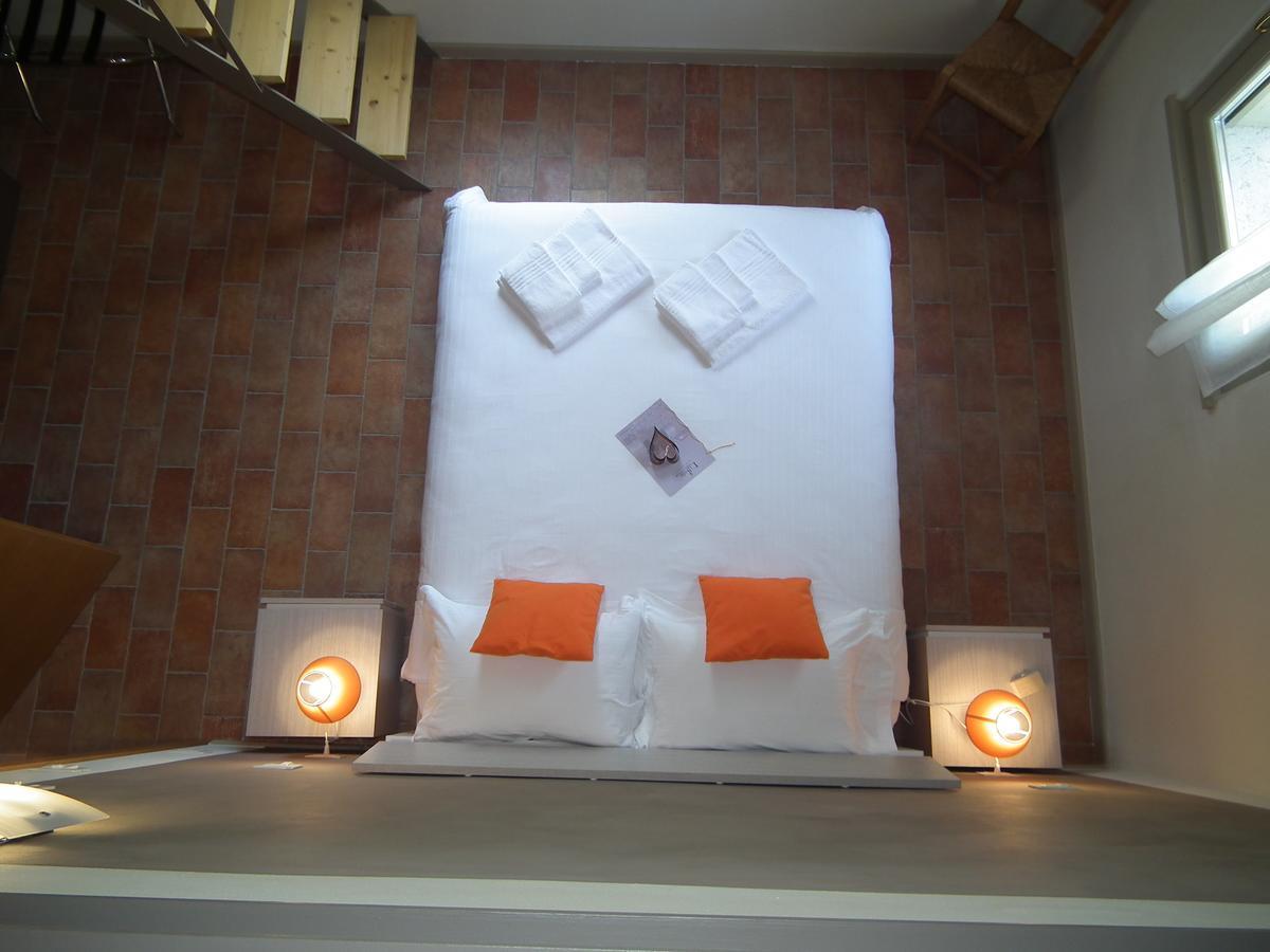 L'Isolo B&B E Case Vacanza Monzambano Buitenkant foto